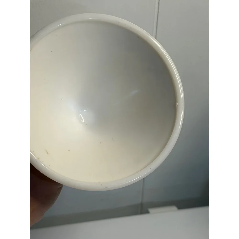 Fenton vtg milk